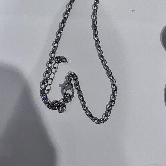Adjustable Silver Color  Pendant Necklace New Without Tags - Picture 9 of 16